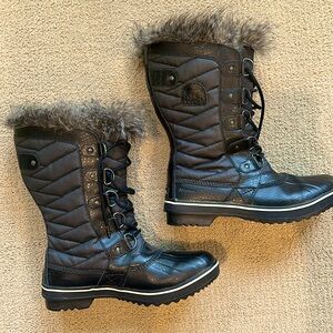 Sorel Black Tofino II winter boots Size 8.5